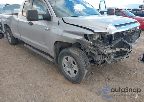 2014 Toyota Tundra Sr5 5.7L V8 z USA, uszkodzony, nr VIN 5TFCY5F12EX016377